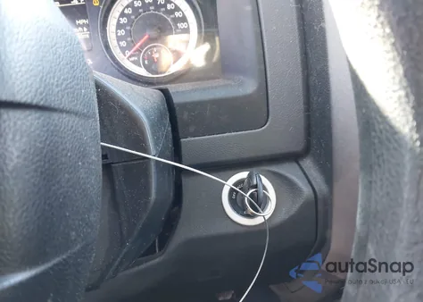 2016 Ram 1500 Tradesman из США, поврежденный, VIN 1C6RR7FG8GS172955